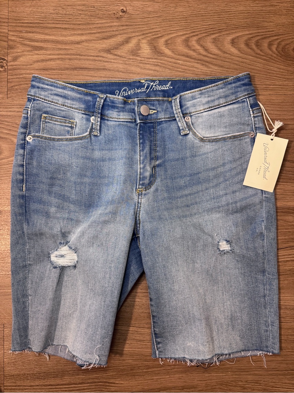 (42) Universal Thread Women's Light Blue Distressed Denim Bermuda Shorts